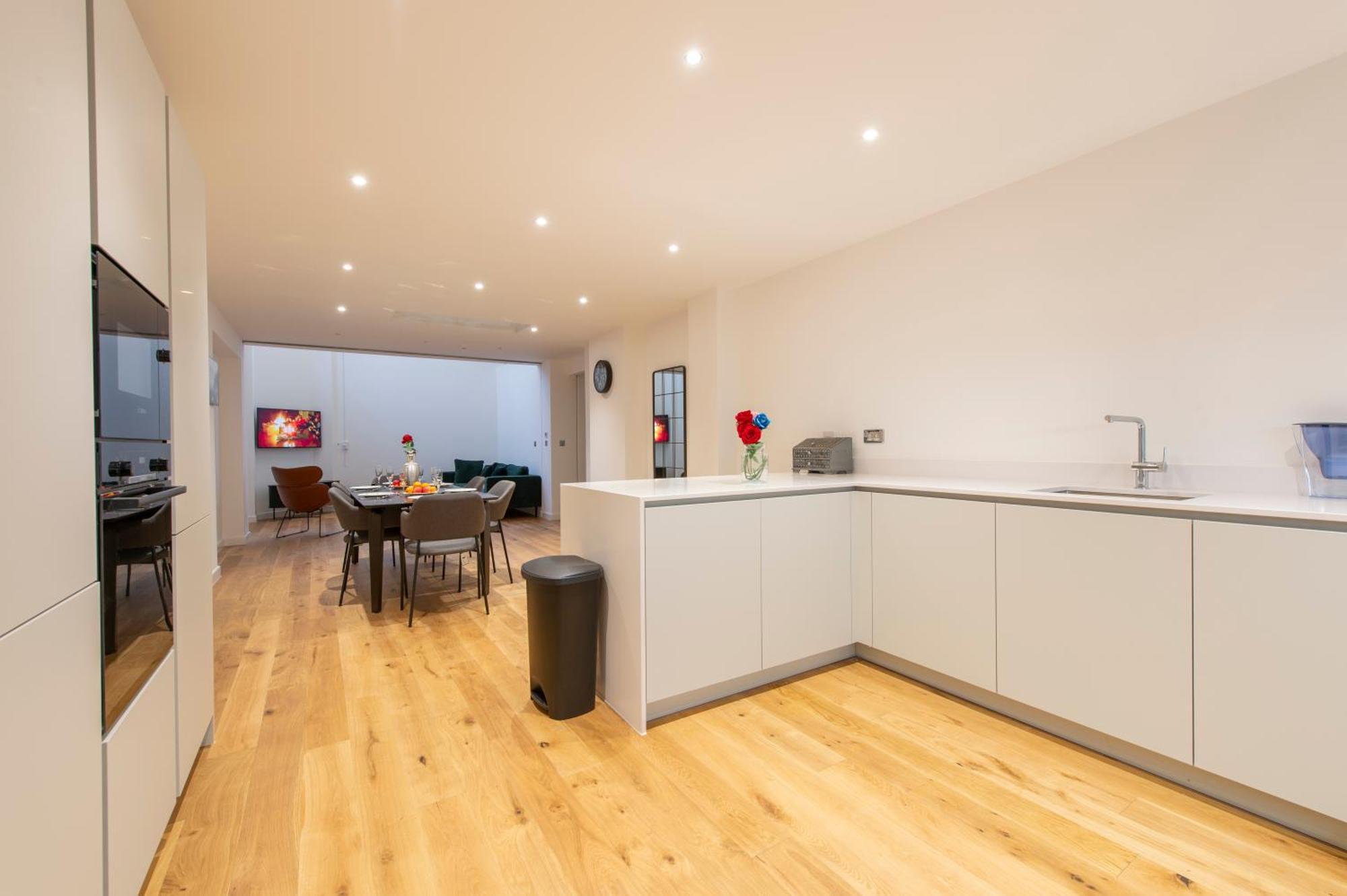 Exquisite 3Br Duplex Period Conversion, Air-Con & Amenities London Luaran gambar