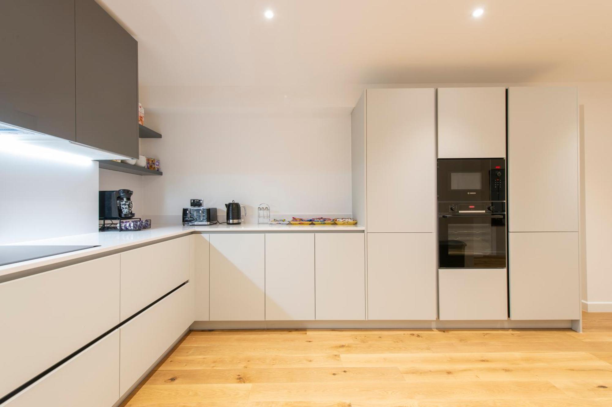Exquisite 3Br Duplex Period Conversion, Air-Con & Amenities London Luaran gambar